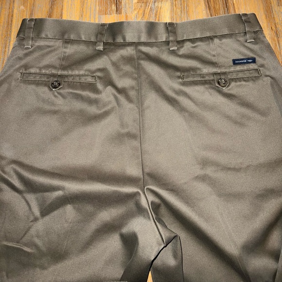 Dockers D2 Straight Fit Slacks NWOT - Picture 5 of 5